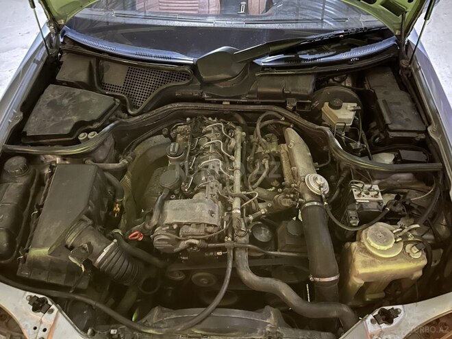 Mercedes E 220 d 1998, 430,057 km - 2.2 л - Tovuz