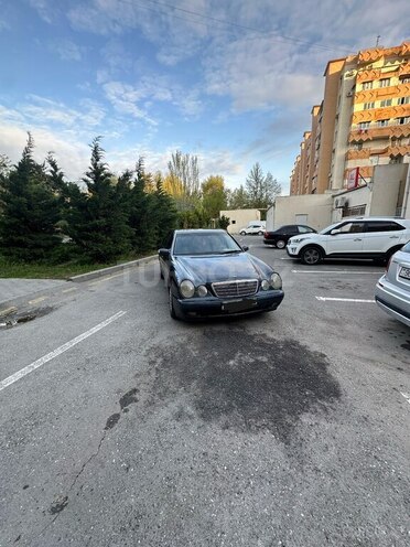 Mercedes E 220 d 2000, 394,000 km - 2.2 l - Bakı