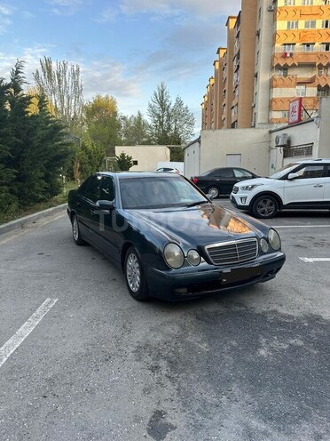 Mercedes E 220 d 2000, 394,000 km - 2.2 l - Bakı
