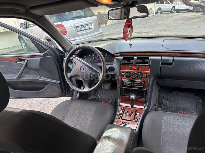 Mercedes E 220 d 2000, 394,000 km - 2.2 l - Bakı