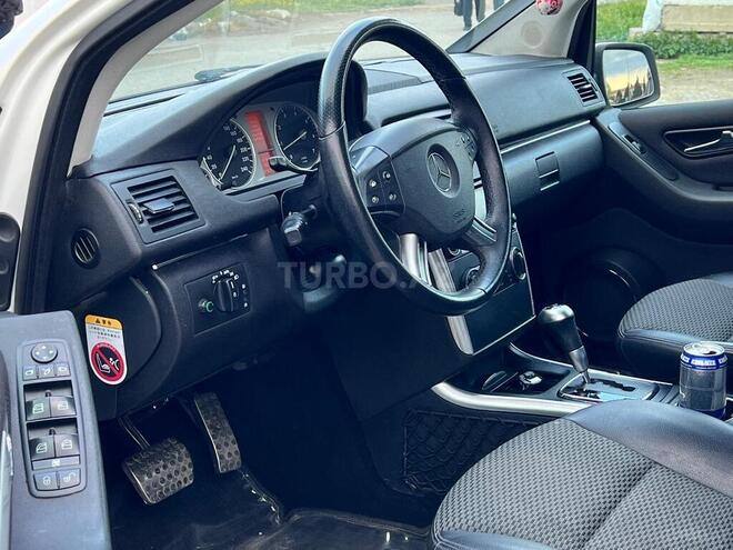 Mercedes B 180 2011, 85,000 km - 1.8 l - Sumqayıt