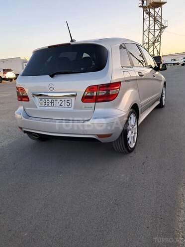 Mercedes B 180 2009, 115,000 km - 1.7 l - Bakı