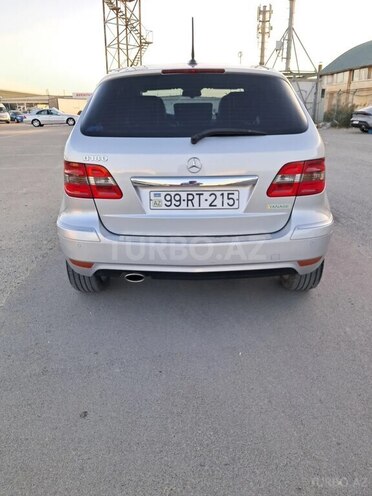 Mercedes B 180 2009, 115,000 km - 1.7 l - Bakı