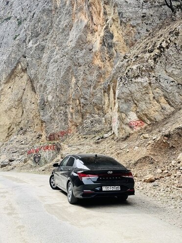 Hyundai Elantra 2020, 11,748 km - 2.0 l - Bakı