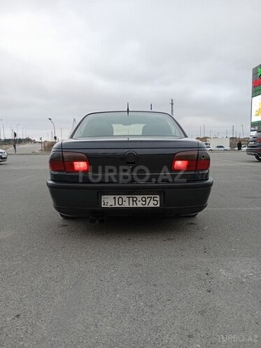 Opel Omega 1994, 380,000 km - 2.5 l - Qax