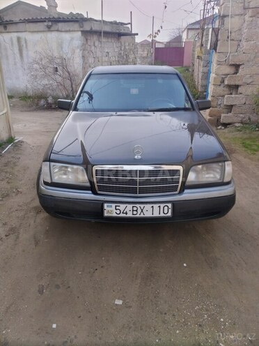 Mercedes C 180 1995, 484,000 km - 1.8 l - Naftalan