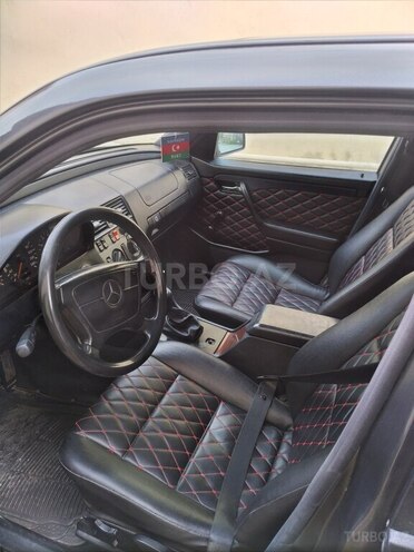 Mercedes C 180 1995, 484,000 km - 1.8 l - Naftalan