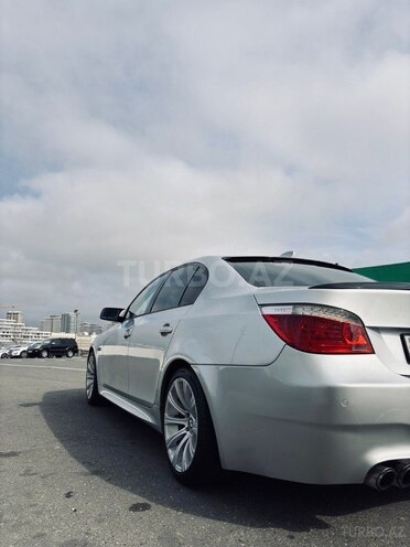 BMW 525 2004, 300,000 km - 2.5 l - Bakı