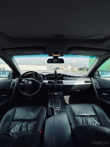 BMW 525 2004, 300,000 km - 2.5 l - Bakı