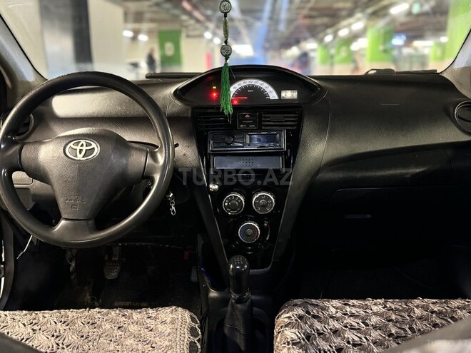 Toyota Yaris 2008, 300,000 km - 1.3 l - Bakı