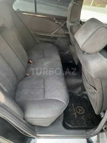 Mercedes E 220 d 1999, 322,444 km - 2.2 л - Ağstafa