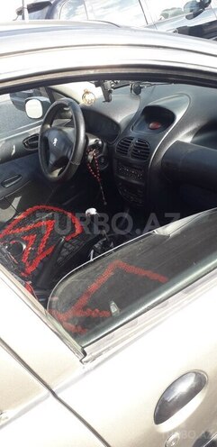 Peugeot 206 2006, 282,828 km - 1.6 l - Ucar