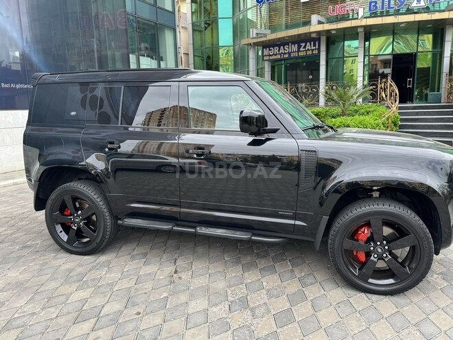 Land Rover Defender 2022, 27,000 km - 3.0 l - Bakı