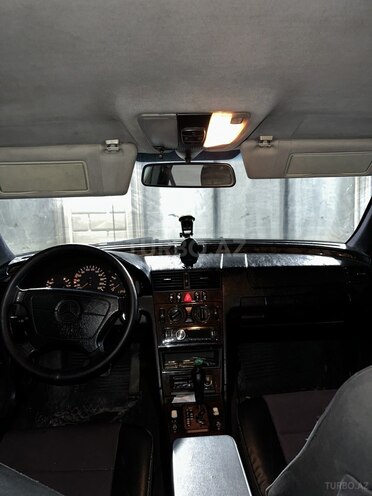 Mercedes C 220 d 1998, 428,000 km - 2.2 л - Sabirabad