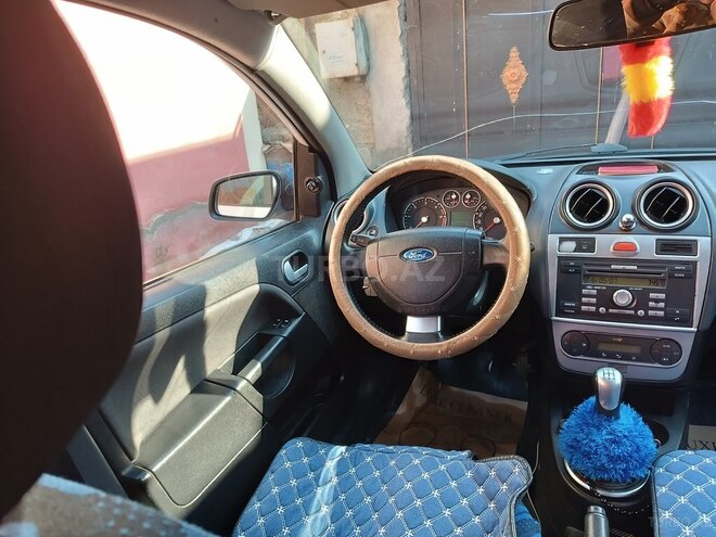 Ford Fiesta 2007, 290,000 km - 1.6 l - Bakı