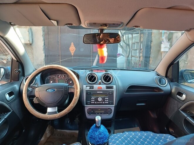 Ford Fiesta 2007, 290,000 km - 1.6 l - Bakı