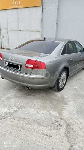 Audi A8-4