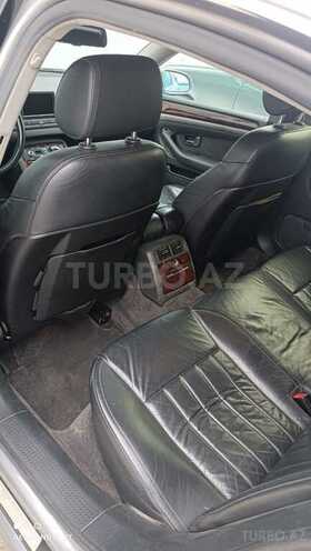 Audi A8-6
