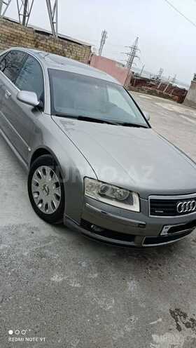 Audi A8-2