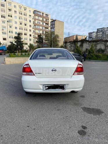 Nissan Sunny 2011, 260,000 km - 1.6 l - Bakı
