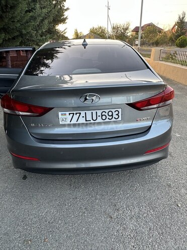 Hyundai Avante 2015, 179,600 km - 1.6 л - Bakı