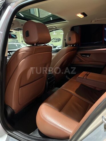 BMW 520-19