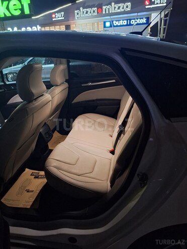 Ford Fusion (North America) 2018, 240,000 km - 2.0 l - Bakı