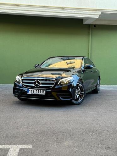 Mercedes E 220 d-4