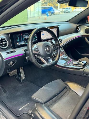 Mercedes E 220 d-9