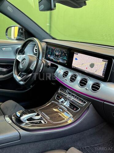 Mercedes E 220 d-10