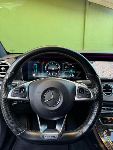 Mercedes E 220 d-13