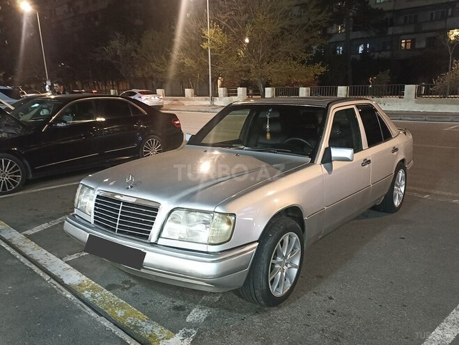 Mercedes E 220 1994, 386,000 km - 2.2 l - Bakı