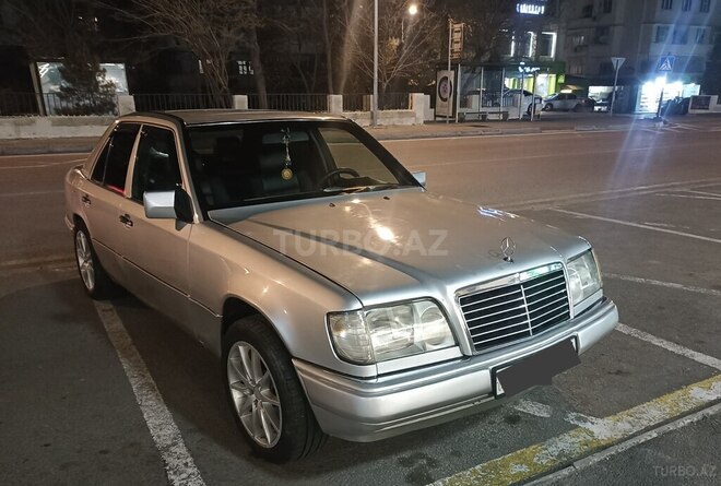 Mercedes E 220 1994, 386,000 km - 2.2 l - Bakı