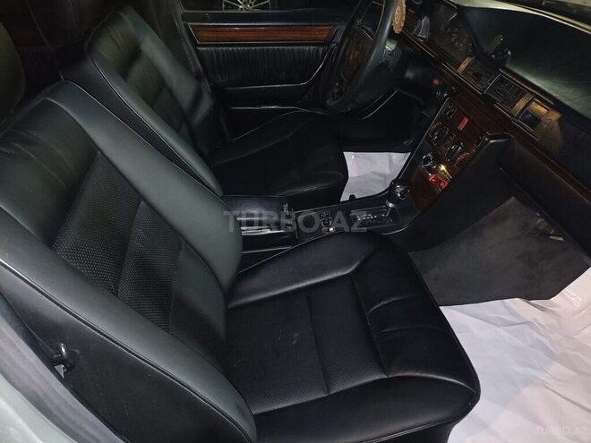 Mercedes E 220 1994, 386,000 km - 2.2 l - Bakı