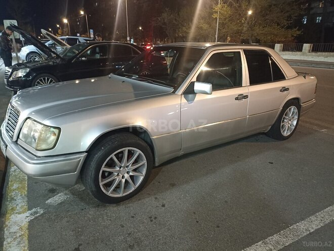 Mercedes E 220 1994, 386,000 km - 2.2 l - Bakı