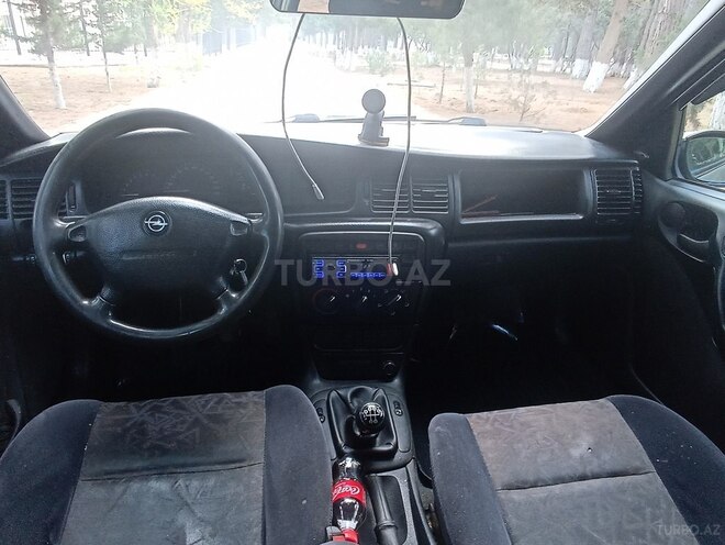 Opel Vectra 1998, 352,000 km - 1.6 l - Sumqayıt
