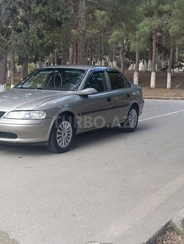 Opel Vectra 1998, 352,000 km - 1.6 l - Sumqayıt