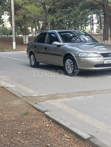 Opel Vectra 1998, 352,000 km - 1.6 l - Sumqayıt