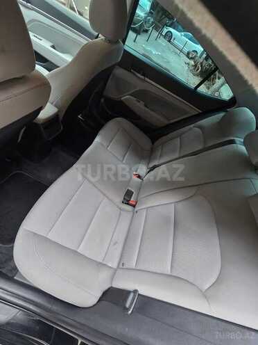 Hyundai Elantra 2018, 170,000 km - 2.0 l - Bakı