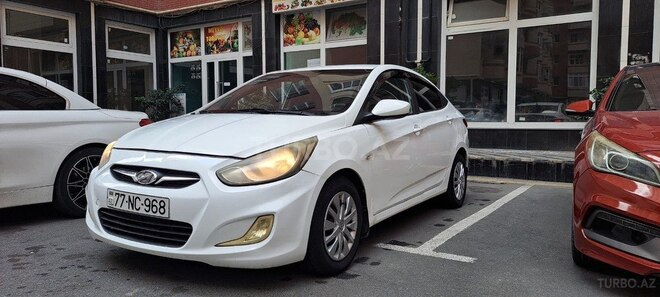 Hyundai Accent 2013, 208,000 km - 1.6 l - Bakı