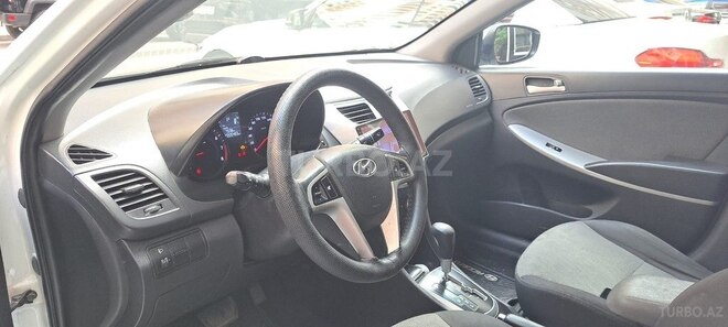 Hyundai Accent 2013, 208,000 km - 1.6 l - Bakı