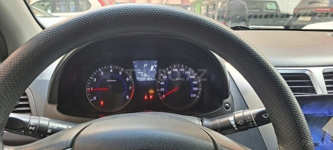Hyundai Accent 2013, 208,000 km - 1.6 l - Bakı