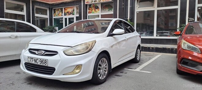 Hyundai Accent 2013, 208,000 km - 1.6 l - Bakı