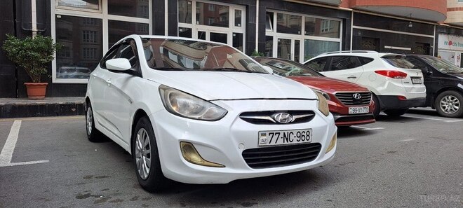 Hyundai Accent 2013, 208,000 km - 1.6 l - Bakı