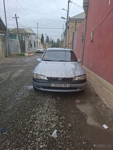Opel Vectra 1997, 390,000 km - 1.6 l - Gəncə