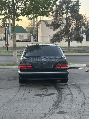 Mercedes E 240 2000, 412,000 km - 2.6 l - Gəncə