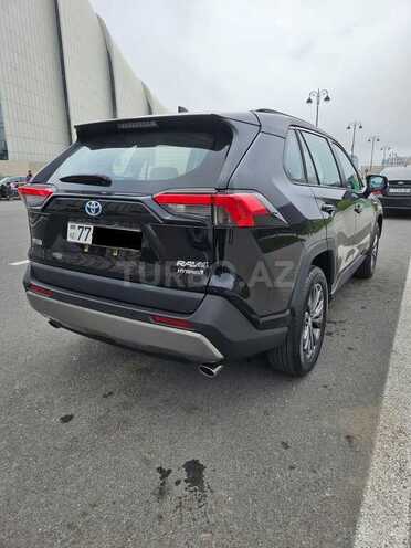 Toyota RAV4-4