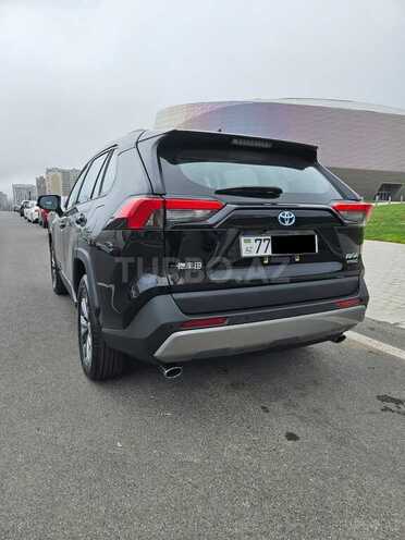 Toyota RAV4-5