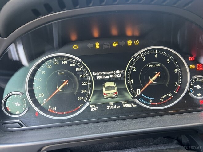 BMW 528 2013, 95,000 km - 2.0 l - Gəncə