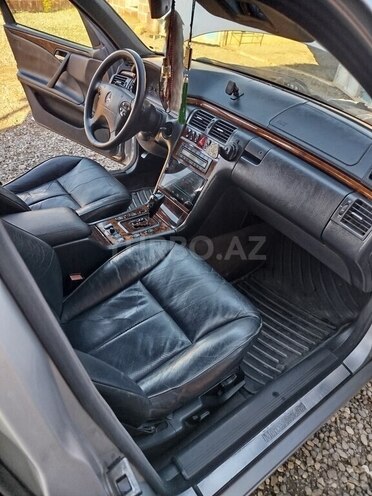 Mercedes E 220 d 2000, 450,000 km - 2.2 l - Bərdə